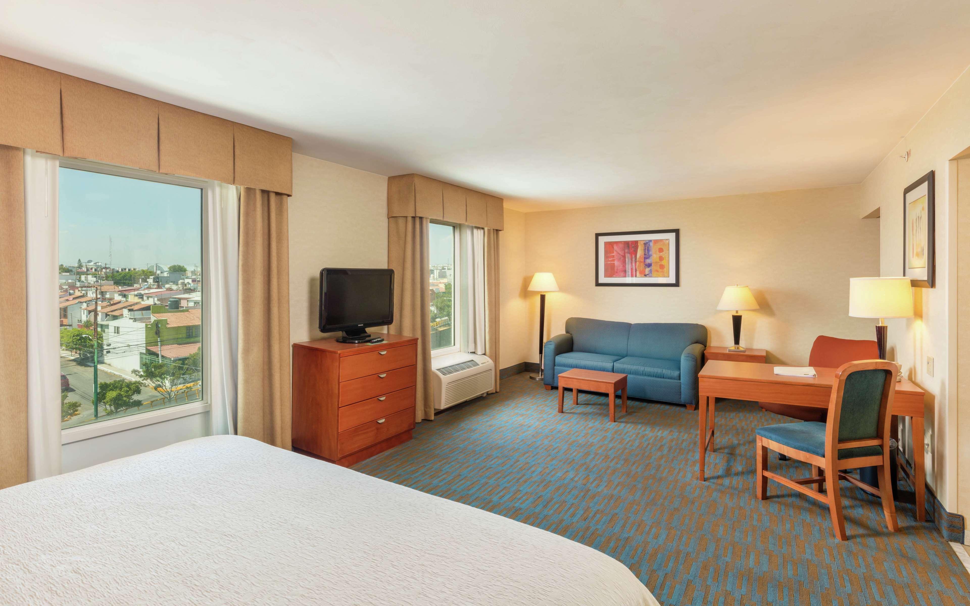 Hotel Hampton By Hilton Tecnologico 3*