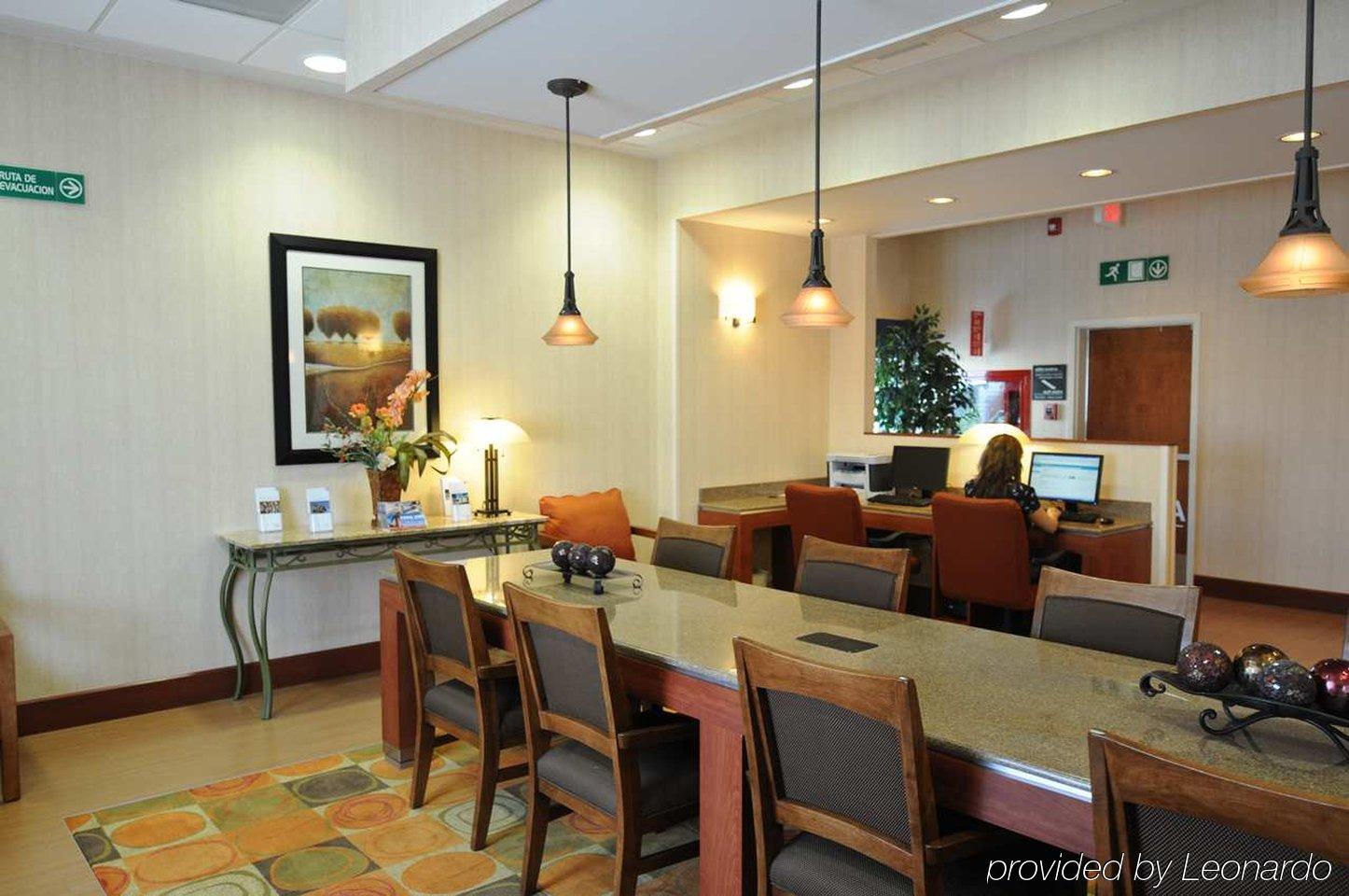 Hotel Hampton By Hilton Tecnologico